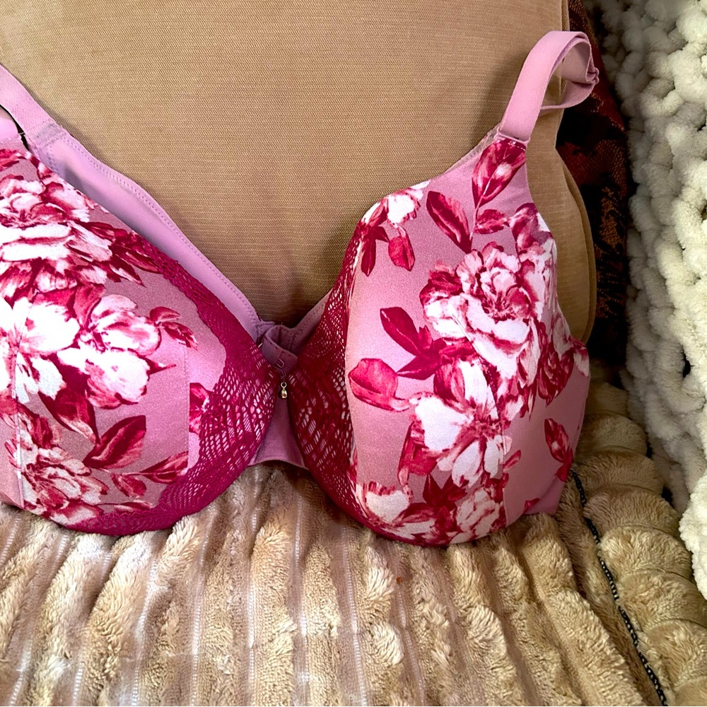 Cacique Pink Floral Bra 38DD